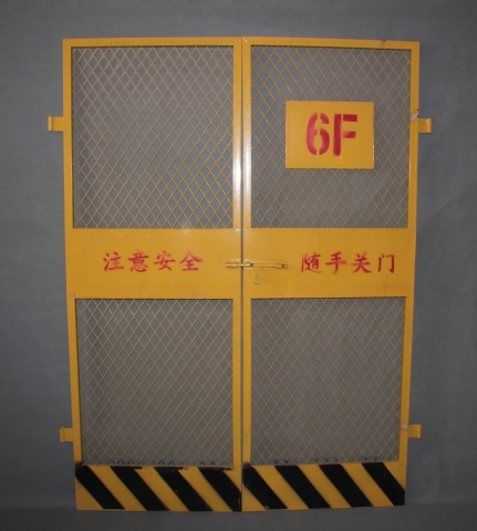 電梯防護門(mén)-04